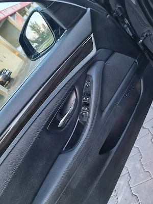 BMW Seria 5 520d Aut. Luxury Line - imagine 9