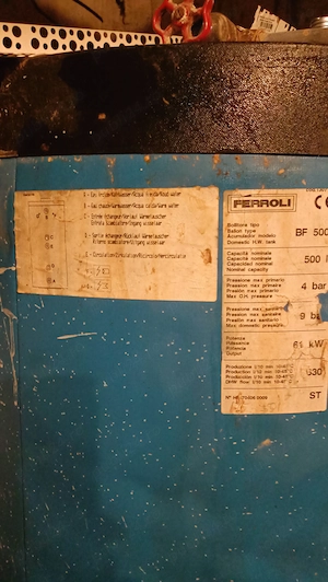 Boiler Ferroli 500 litri cu 2 rezistențe.