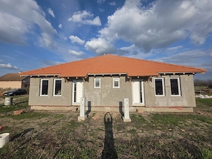 Duplex 3 camere Parța   276 m  teren - imagine 2