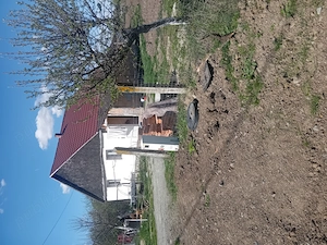 Casa de vânzare loc liniștit 