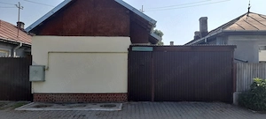 Casa de vanzare in zona foarte linistita - imagine 2