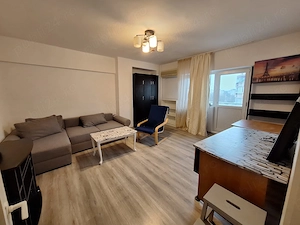 Garsoniera de închiriat Crangasi Podul Grant decomandata