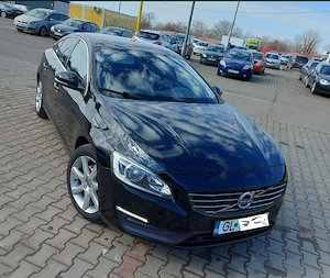 Volvo s60 automata An Fabricație 2018 - imagine 2