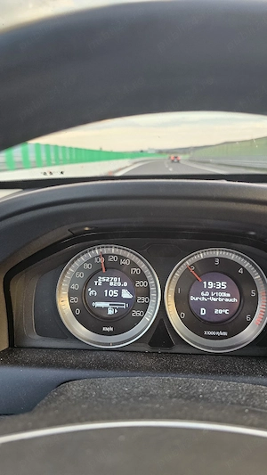 Volvo XC60, an 2013, D5, 2400 cm, 215 CP, 4x4, 5 cilindri, automat, Distronic, BI-XENON - adaptive - imagine 10