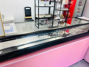 Vitrină frigorifică salate sushi