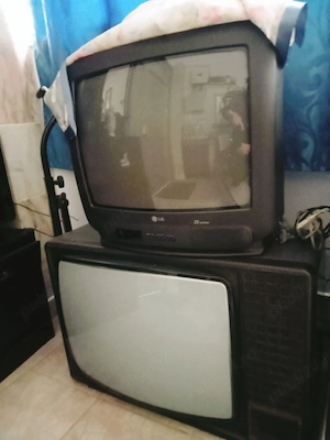 Televizor 100 Lei  Bucata