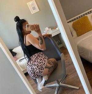 Bruneta ,23ani BD Unirii