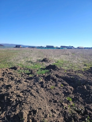 Teren intravilan de vanzare - imagine 2