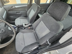 Opel Zafira 1.9 fiesel 7LOCURI  - imagine 9