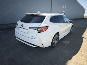 Toyota Corolla 1.8 HYBRID  TS Exclusive interior Negru, automata , 122 cp , 2020 - imagine 4