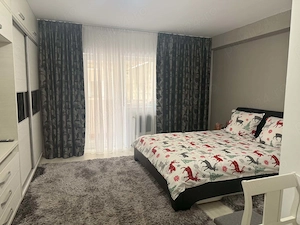 Vând apartament 2 camere in spate la Vivo  - imagine 2