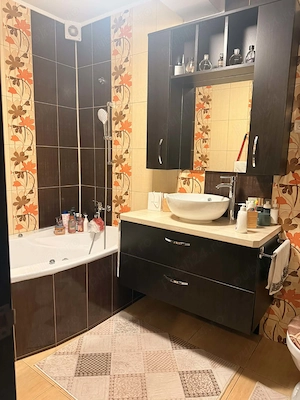 Vând apartament 2 camere in spate la Vivo  - imagine 10