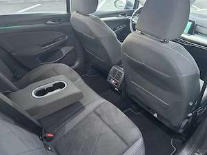 VW Golf 8 AUTOMAT 2.0 TDI 2022 Highline Full Led Alcantara Volan încălzit  - imagine 10