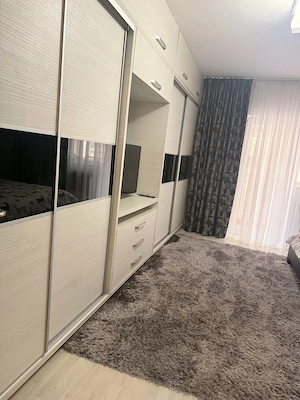 Vând apartament 2 camere in spate la Vivo  - imagine 8