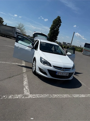 Opel astra J - imagine 8