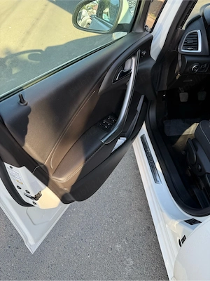 Opel astra J - imagine 7