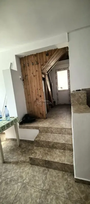Casă de vacanță / locuință permanentă – zonă centrală, Breaza - imagine 10