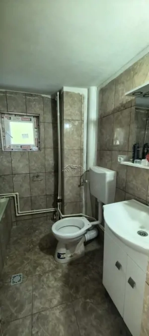 Casă de vacanță / locuință permanentă – zonă centrală, Breaza - imagine 12