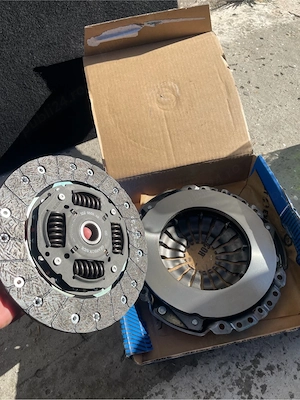 Kit ambreiaj+volanta Renault/Dacia - imagine 4