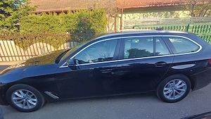 BMW seria 5, an 2019, 520i - imagine 2