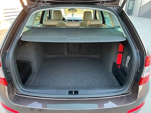 Skoda Octavia 1.6 TDI DSG Ambition - imagine 11