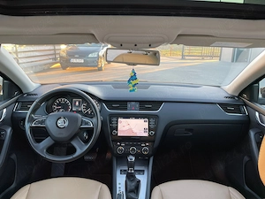 Skoda Octavia 1.6 TDI DSG Ambition - imagine 3