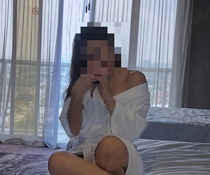 Zona Marriott brunetă 