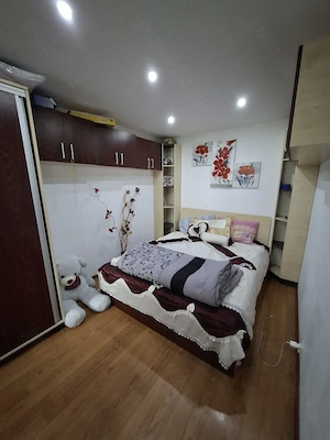 Vând apartament  2cam.conf.semidecomandat bloc de 4etaje la etajul  2 - imagine 4