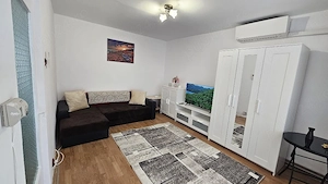 Inchiriez garsoniera  mobilată și utilată zona Saturn lângă Poliția Municipiului Deva etajul 4