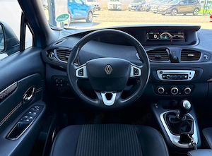 Renault Grand Scenic 1.6 dCi Stop&Start Energy Privilege - imagine 12