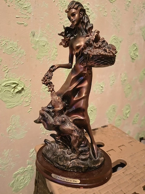 Statuetă Decorativă Elegantă   Stil Art Nouveau Model Tong Yu Yi Pin