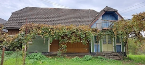 Vând teren + casă bătrânească + șură + anexe în Ocoliș, jud. Maramureș - imagine 4