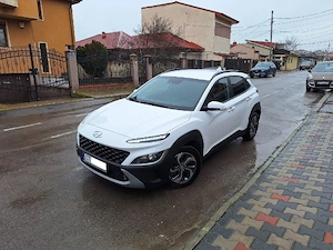 HYUNDAI KONA - 2021 - Cutie Automată - 50.000 km - Hybrid + Benzină  - imagine 4