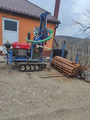 Masina de forat puturi