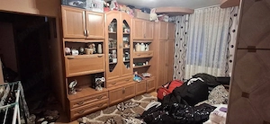 Se vinde vitrină de sufragerie 