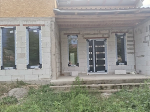 Vând sau schimb cu apartament 3 camere plus diferenta din partea cumpărătorului  - imagine 3