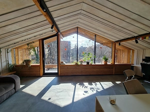 Proprietar închiriez un birou la mansardă în zona Bastion   Punctele Cardinale