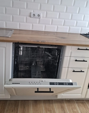 Inchiriez apartament 2 camere- zona Fortuna-et. 1a - imagine 4