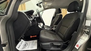 ** Volkswagen Golf 7 ** - imagine 11