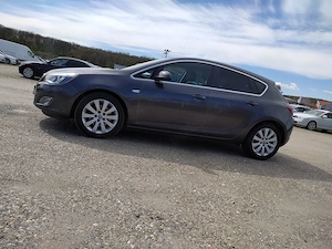 Opel Astra J de 1.7 CDTI  euro 5 - imagine 2