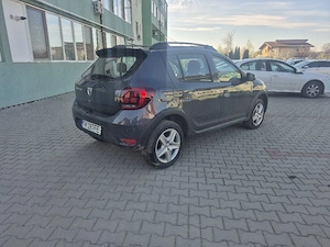 Dacia Sandero Stepway 2018 1,5 Dci 90000 Km - imagine 3