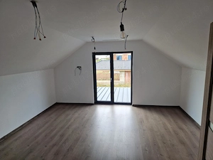 Casă modernă P+1 pe structură metalică   140 mp, teren 640 mp - imagine 3