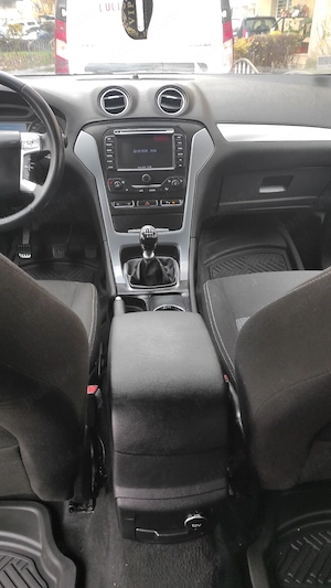 Ford Mondeo Mk4 2012 - imagine 7