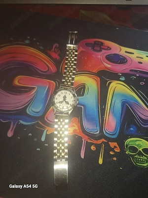 Titlu: Ceas Damă Vintage   Model Elegant Two-Tone   Mecanism Japan Quartz