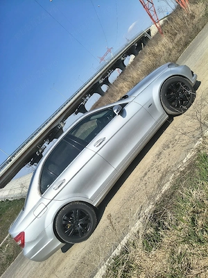 Mercedes c class  - imagine 4