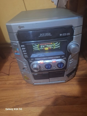 Sistem Audio Hi-Fi LG LM-M140   Sunet Puternic, 3 CD-uri, Full Functional + Boxe
