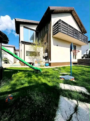 Vila individuală DE VÂNZARE zona Pantelimon Ilfov , zona nouă de case !  Construită de la 0 în anul  - imagine 3