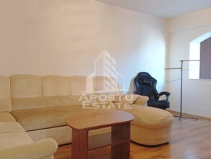 Apartament 3 camere ,70 mp ,zona Uta