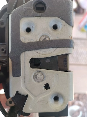 Încuietoare Ford focus mk3  - imagine 4