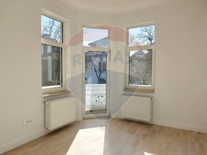 Apartament în vilă din perioada interbelică proaspăt renovat - imagine 3